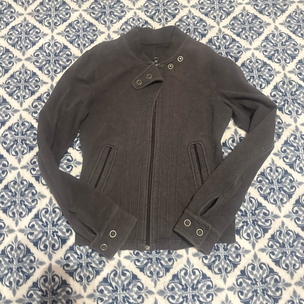 Lululemon grey vintage jacket